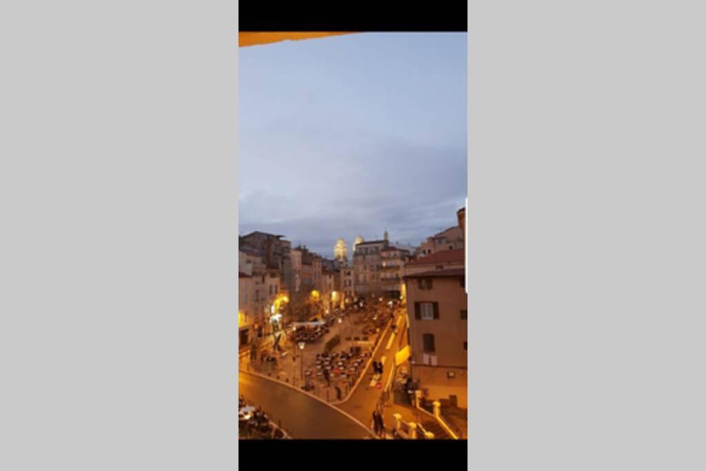 Appartement Front Vieux Port Tout Option Jacuzzi Marselha Exterior foto